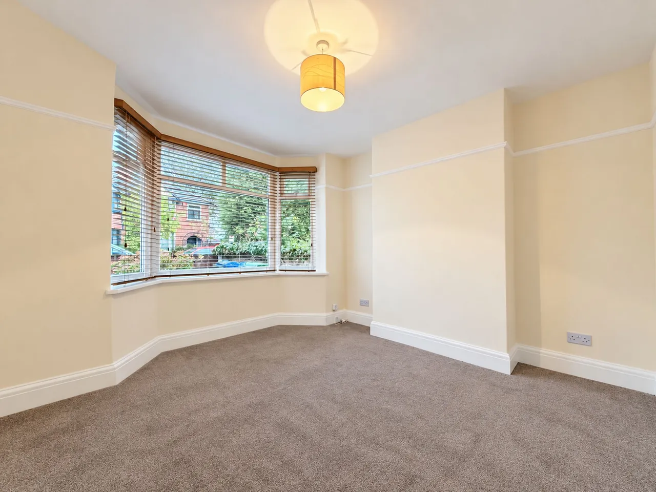 Langham Grove, Timperley, WA15, photo 2