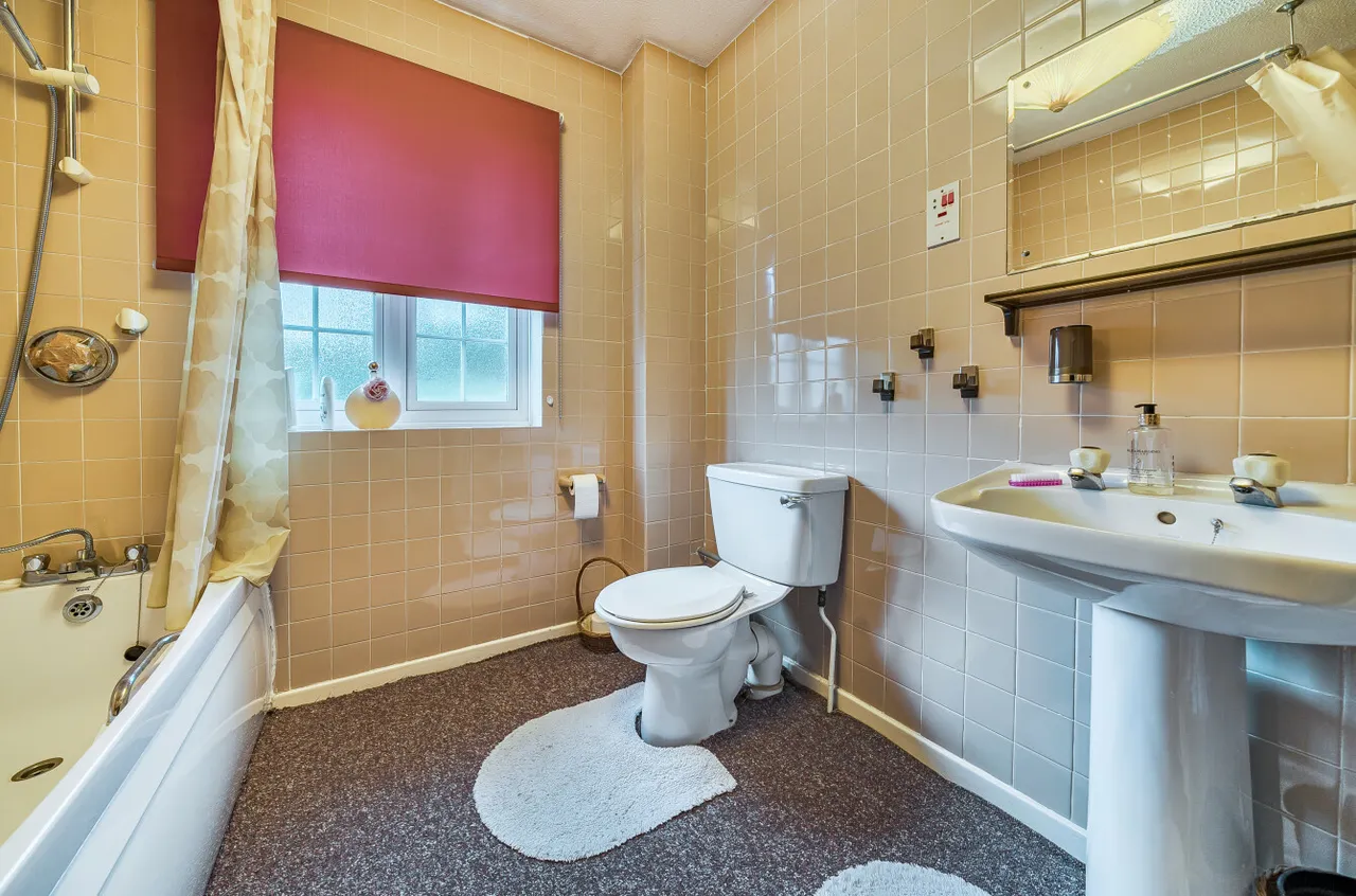 Shalbourne Rise, Camberley, Surrey, GU15 2EJ, photo 23