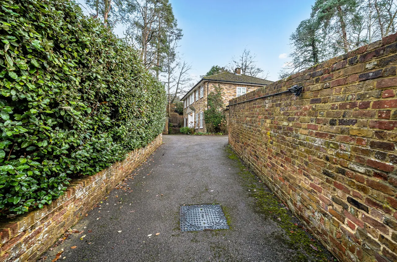 Shalbourne Rise, Camberley, Surrey, GU15 2EJ, photo 4