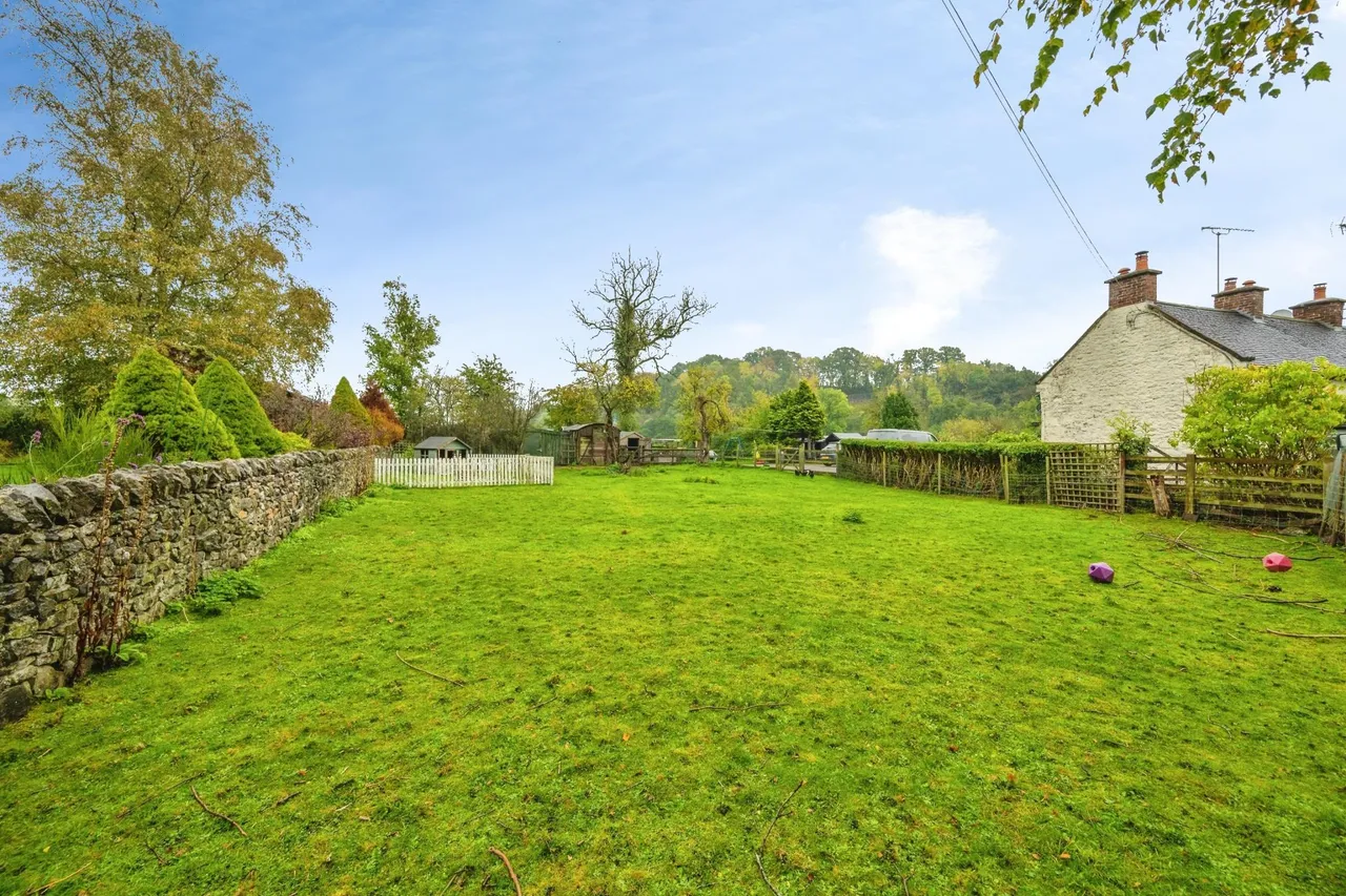 Ashbourne Road, Fenny Bentley, DE6, photo 3