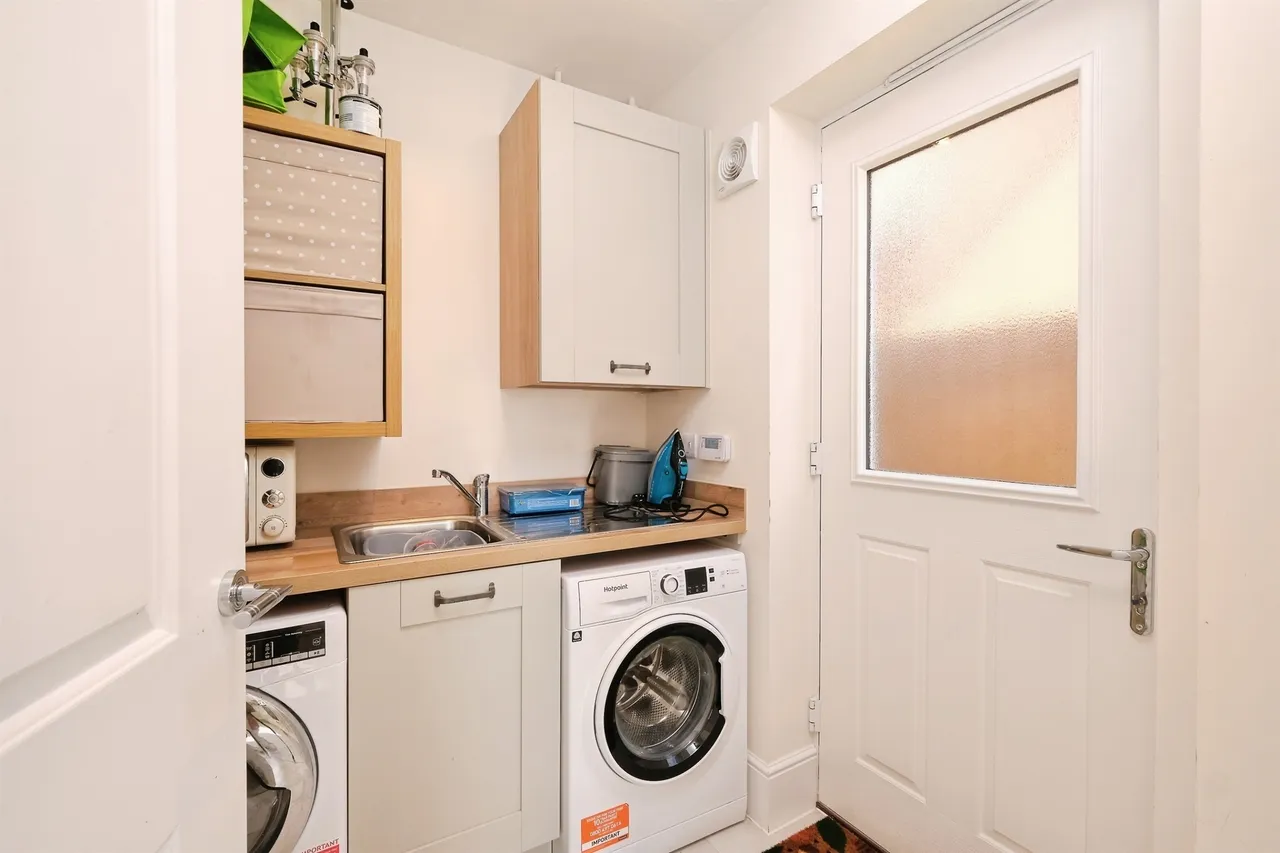 Lave Way, Caldicot, NP26, photo 14