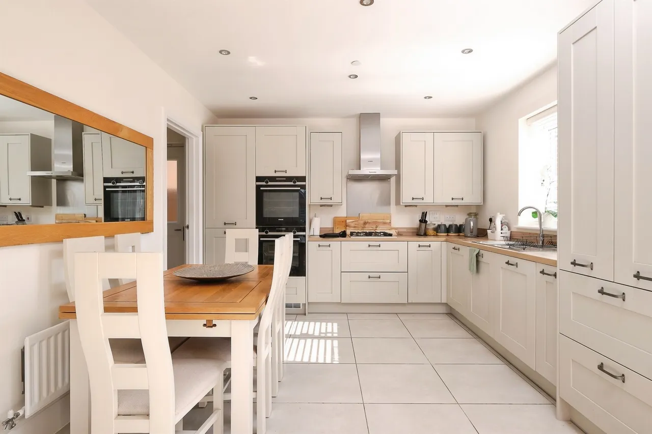 Lave Way, Caldicot, NP26, photo 2