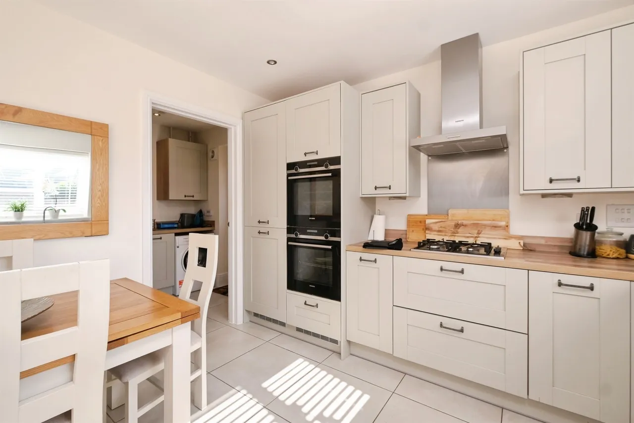 Lave Way, Caldicot, NP26, photo 12