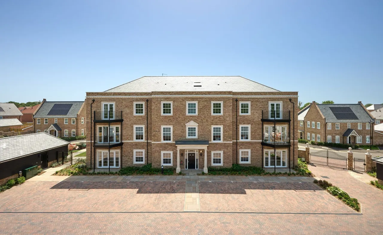 The Orchards, Leighwood Fields, GU6, photo 23