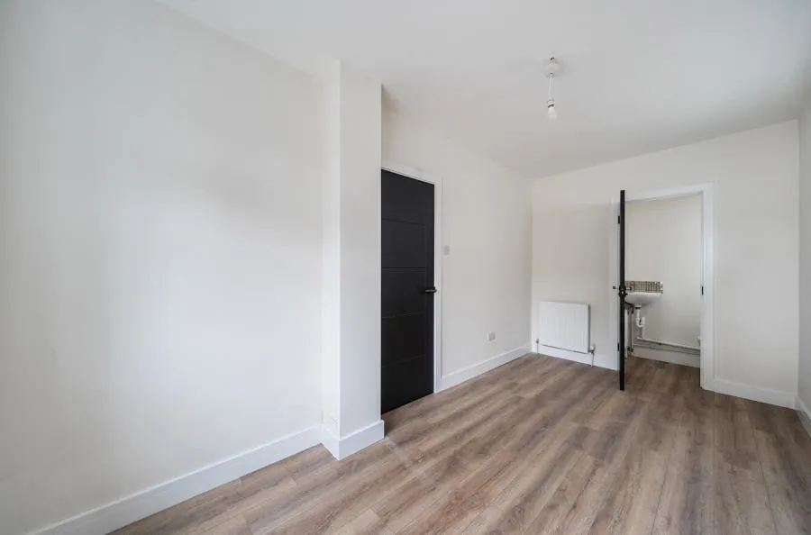 White City, Crowthorne, RG45, photo 19
