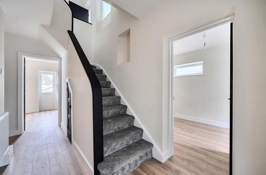 White City, Crowthorne, RG45, photo 17