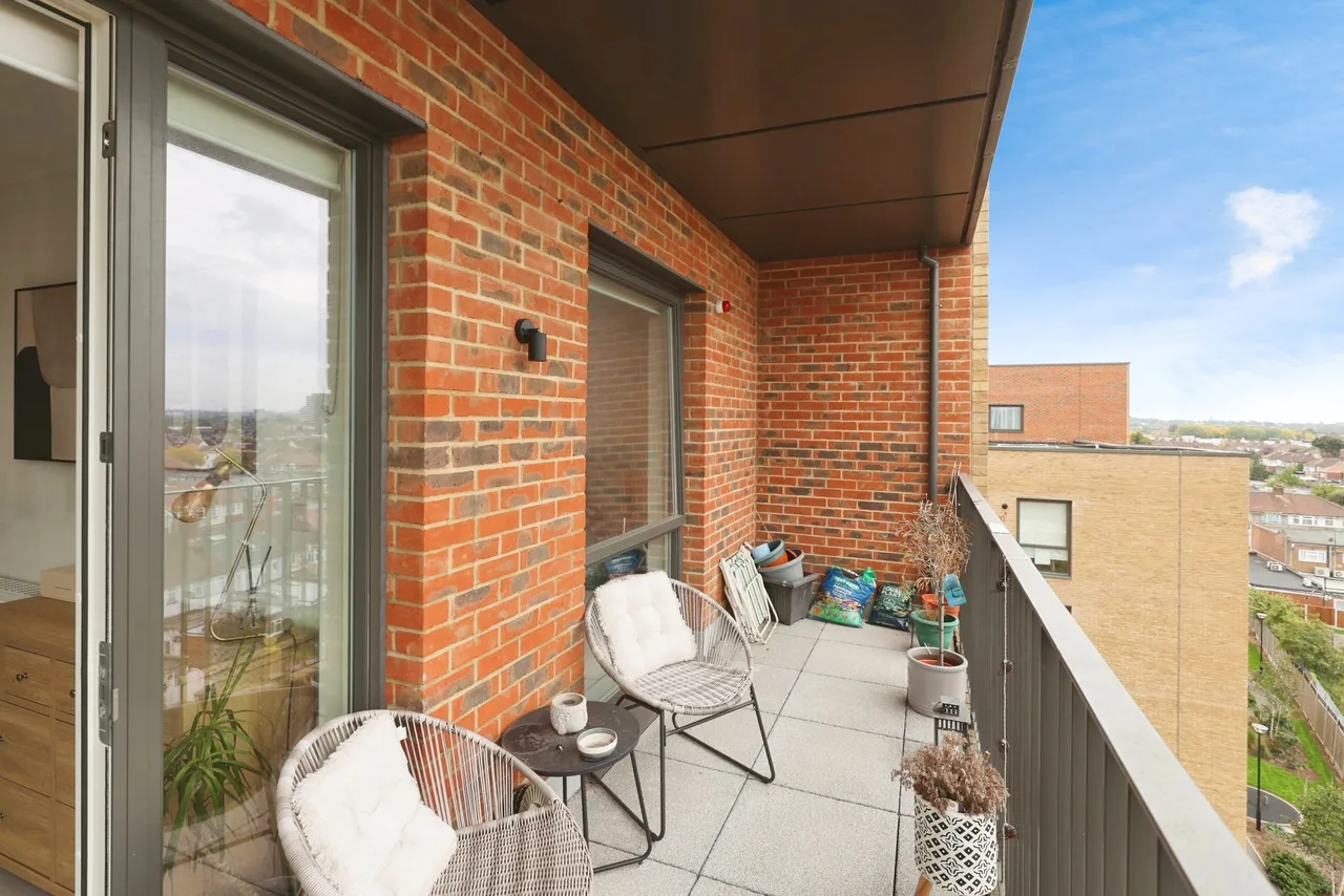Parva Grove, Greenford, UB6, photo 11