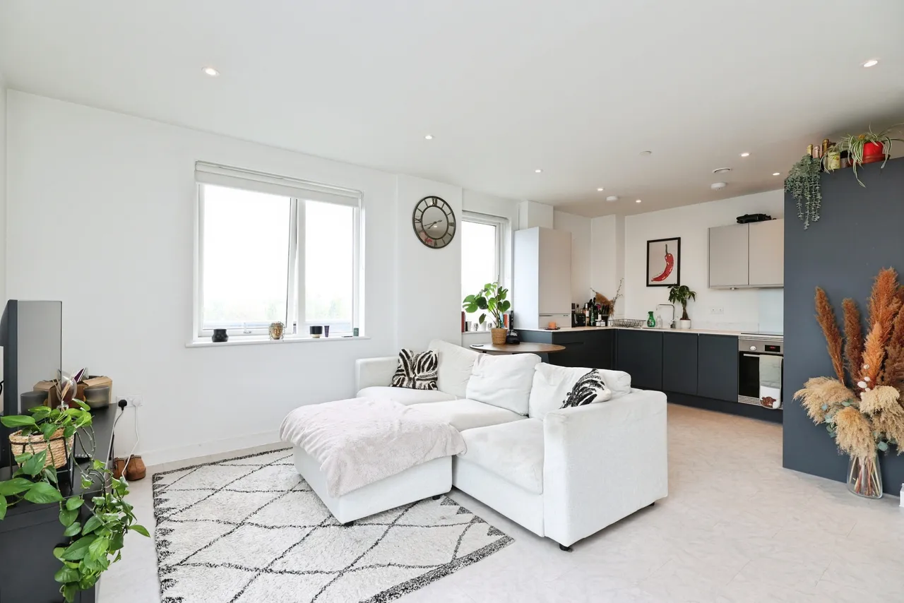 Parva Grove, Greenford, UB6, photo 3