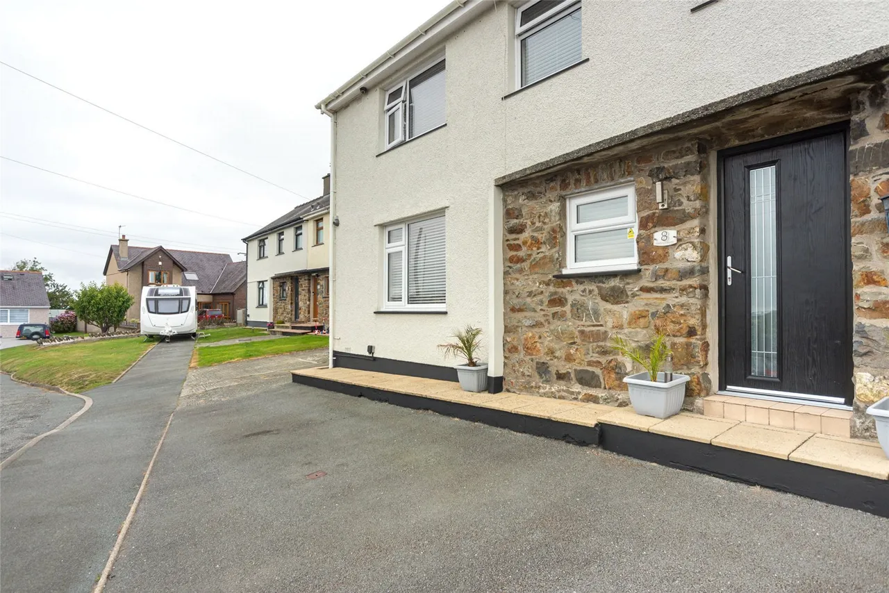 Maes Cuhelyn, Llannerch-y-Medd, photo 20