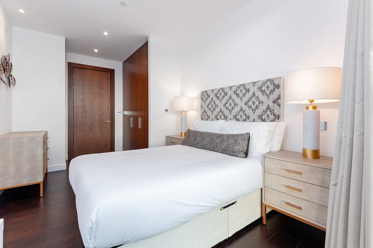 Thornes House, 4 Charles Clowes Walk, London, SW11, photo 11