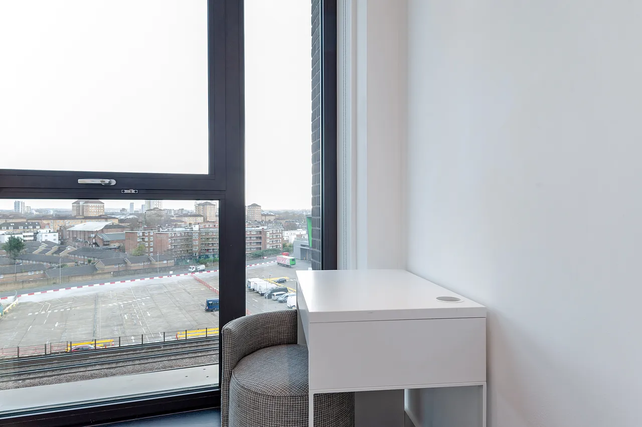 Thornes House, 4 Charles Clowes Walk, London, SW11, photo 9