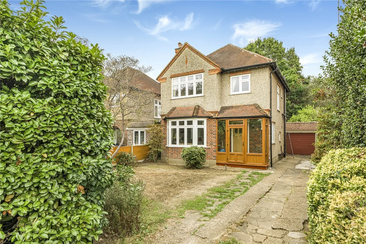 3 bed house for sale, Nursery Road, Sunbury-On-Thames, TW16