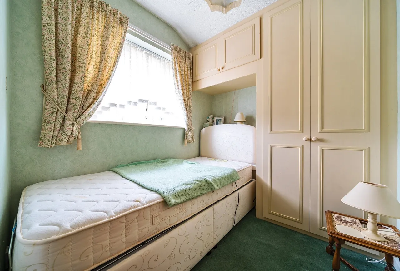 Avondale Court, Bristol, Long Beach Road, BS30 9FB, photo 6