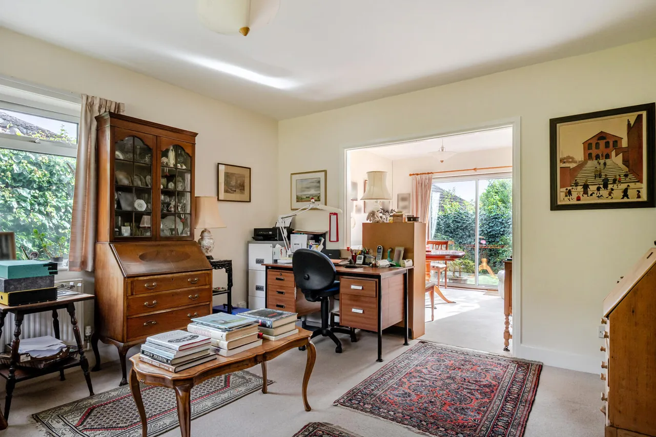 Queens Road, Devizes, SN10, photo 4
