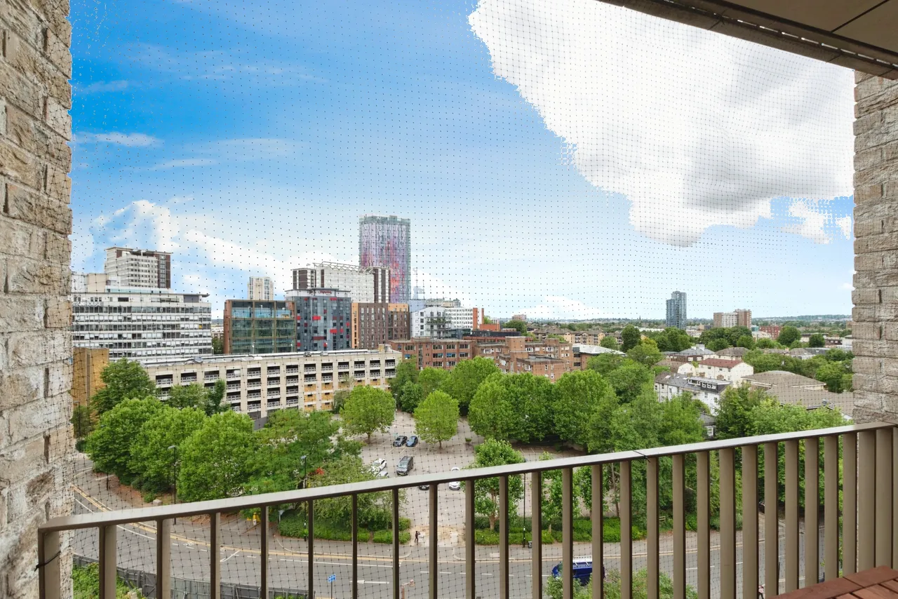 1 Caithness Walk, Croydon, photo 6