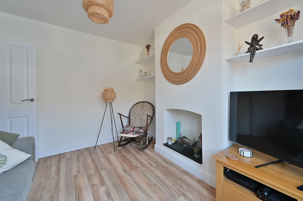 14 Cassiobridge Road, Watford, photo 8