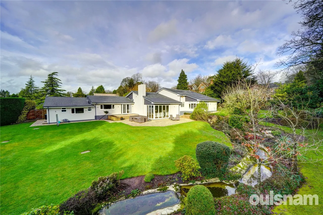 Blakesfield Drive, Barnt Green, Birmingham, Worcestershire, B45 8JT, photo 26