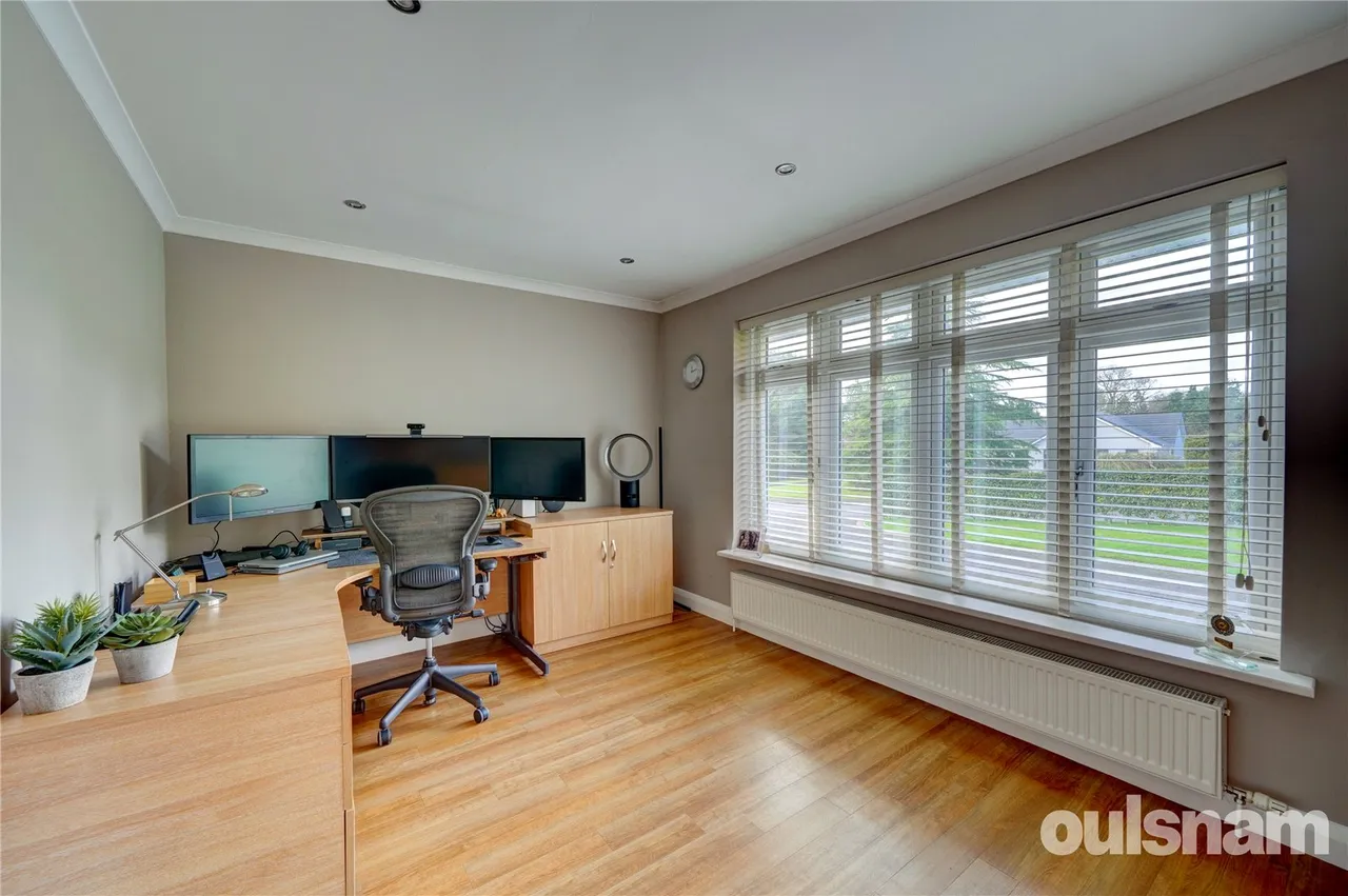 Blakesfield Drive, Barnt Green, Birmingham, Worcestershire, B45 8JT, photo 6