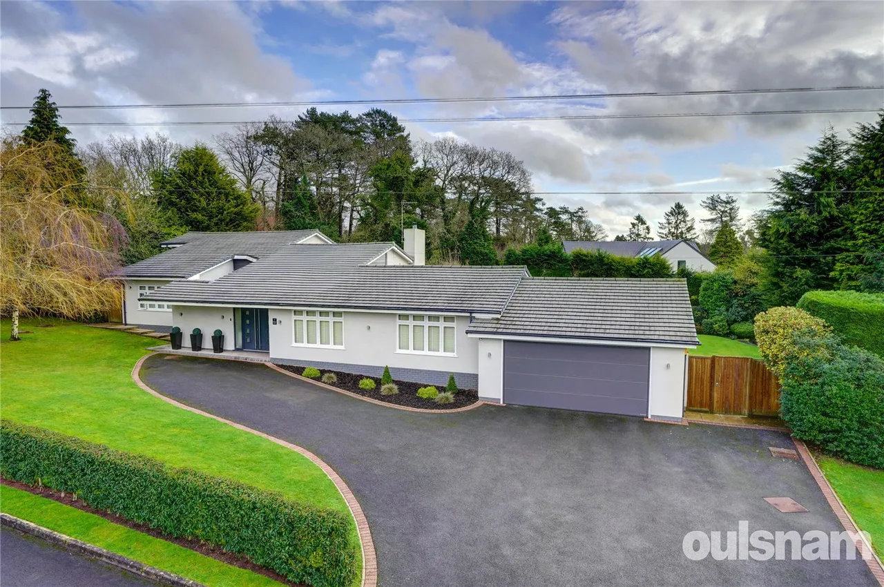 5 bed house for sale — Blakesfield Drive, Barnt Green, Birmingham, Worcestershire, B45 8JT