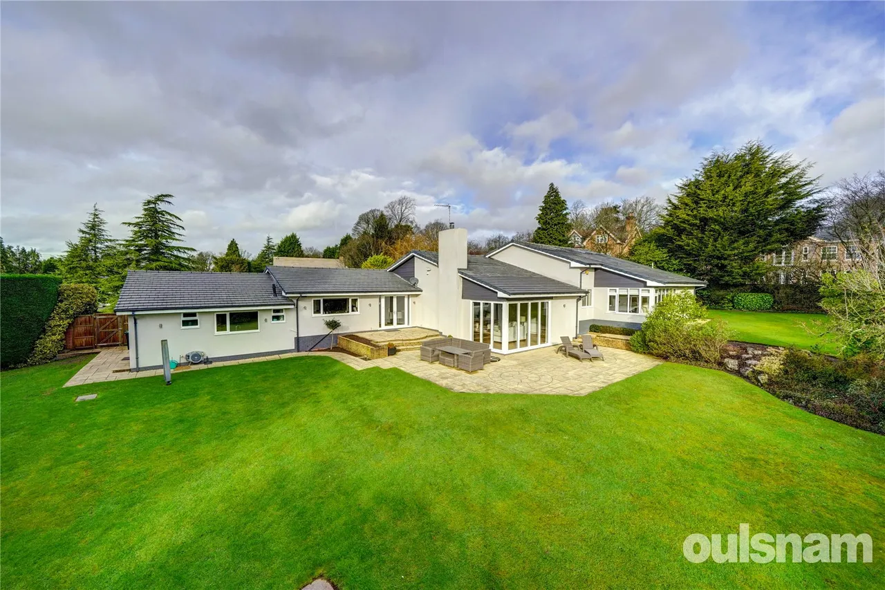 Blakesfield Drive, Barnt Green, Birmingham, Worcestershire, B45 8JT, photo 25