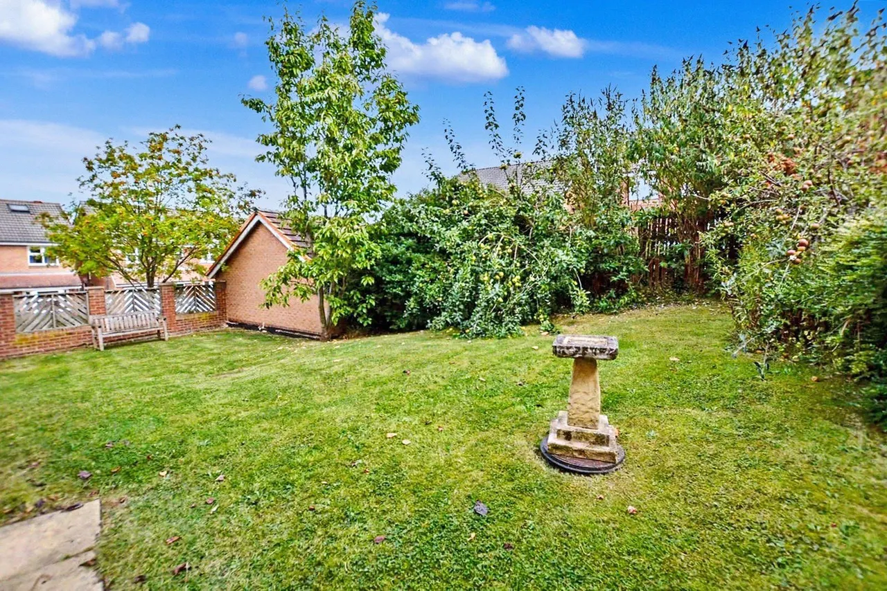 Moorland View, Rodley, LS13, photo 9