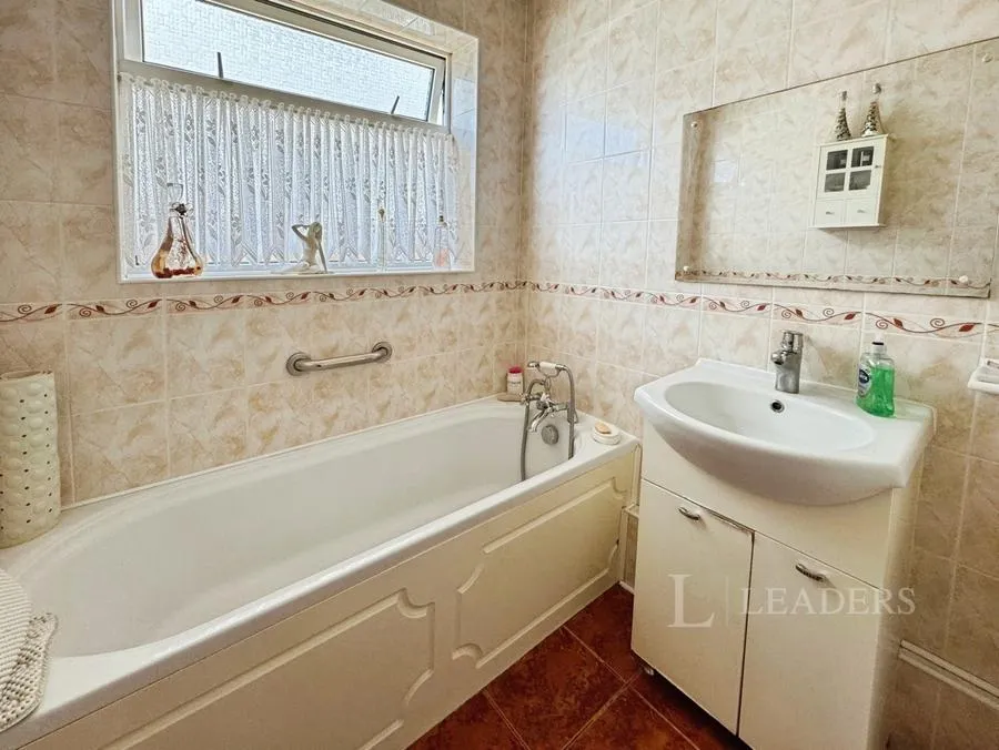 Preston Road, Holland-on-Sea, CO15, photo 13