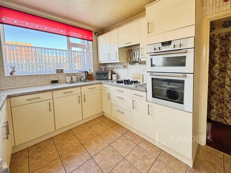Preston Road, Holland-on-Sea, CO15, photo 11