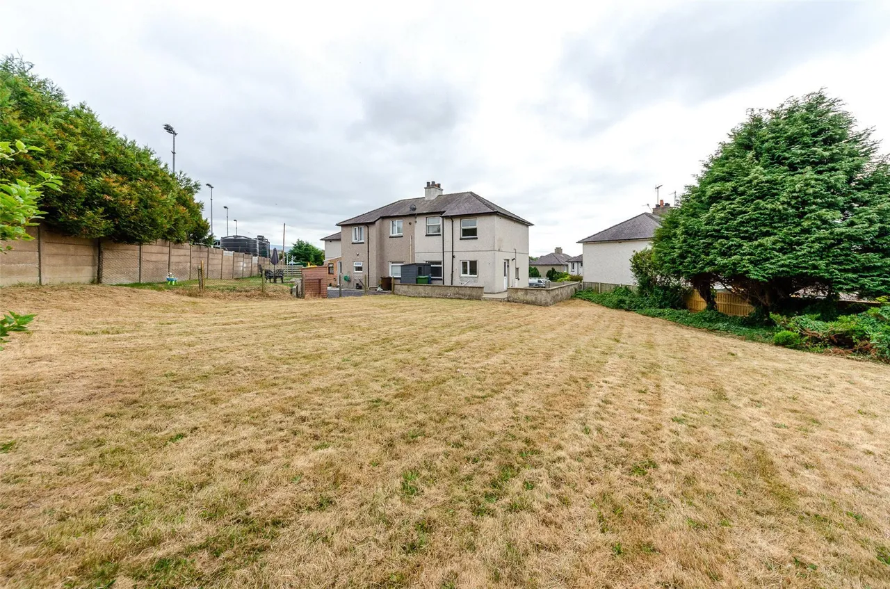 Bro Helen, Caernarfon, LL55, photo 4