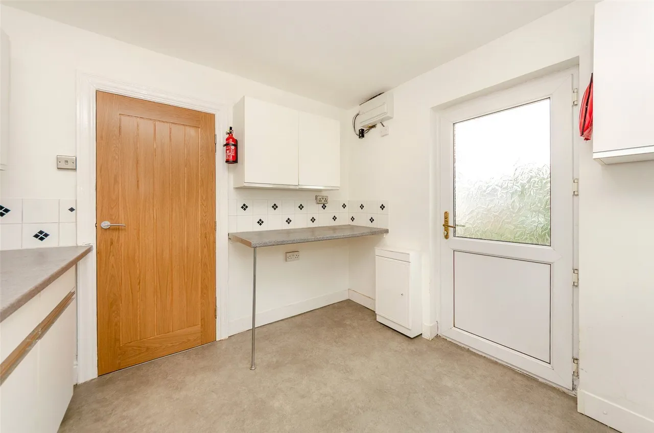 Bro Helen, Caernarfon, LL55, photo 10