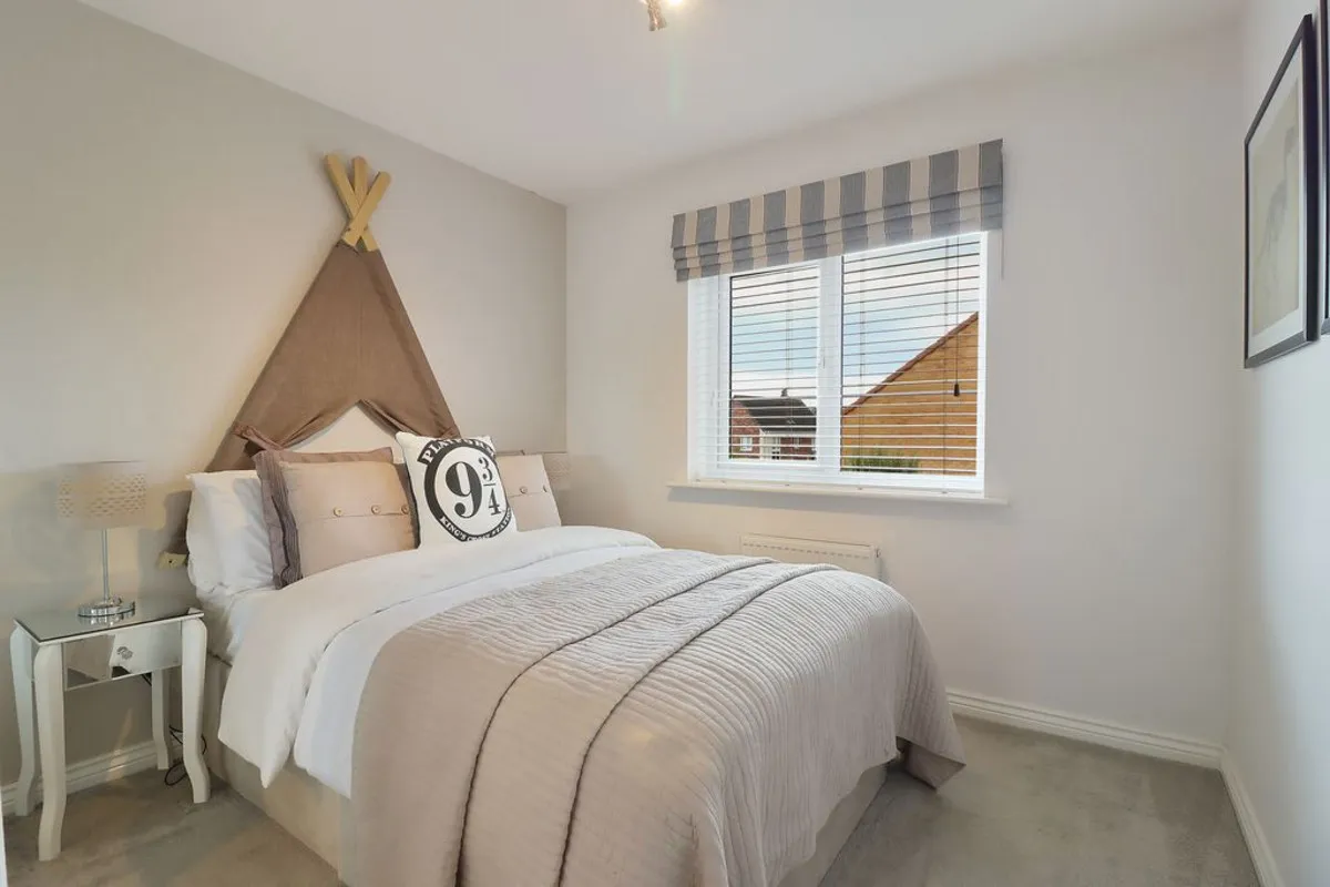 Rotherham, S62, photo 13
