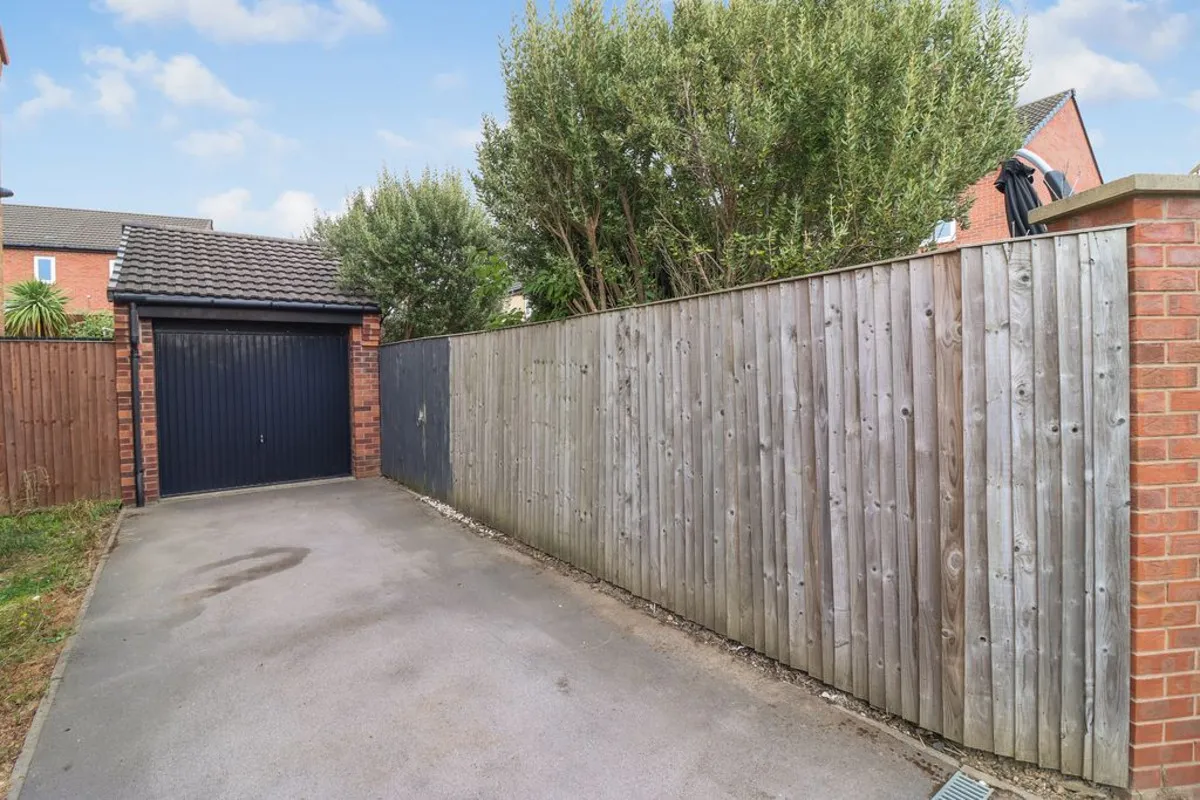 Rotherham, S62, photo 18