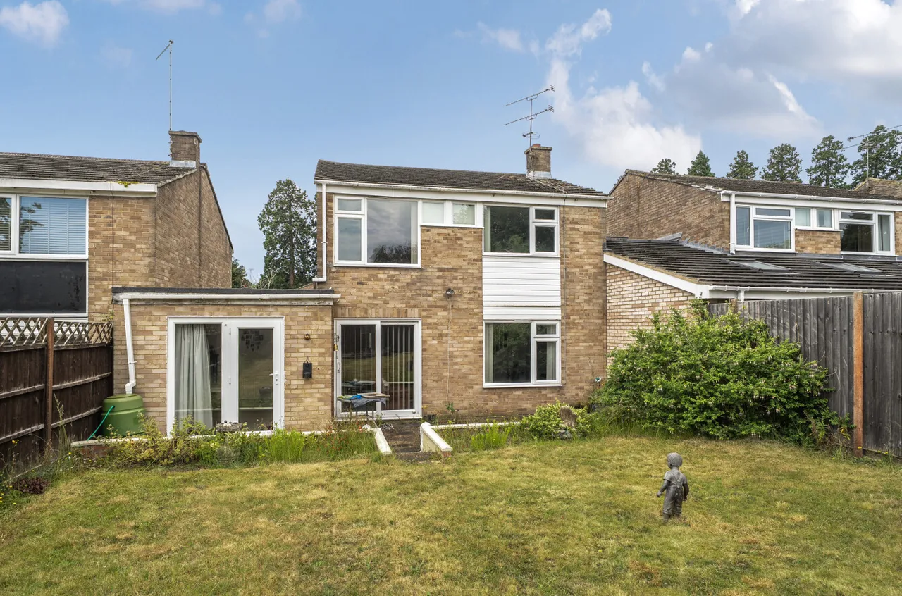 Holly Hedge Road, Frimley, Camberley, Surrey, GU16 8SU, photo 9