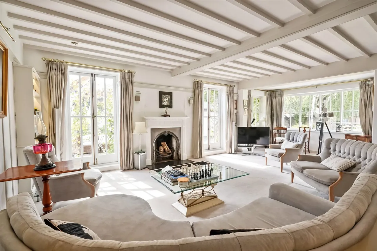 Mervyn Road, Shepperton, TW17 9HG, photo 2