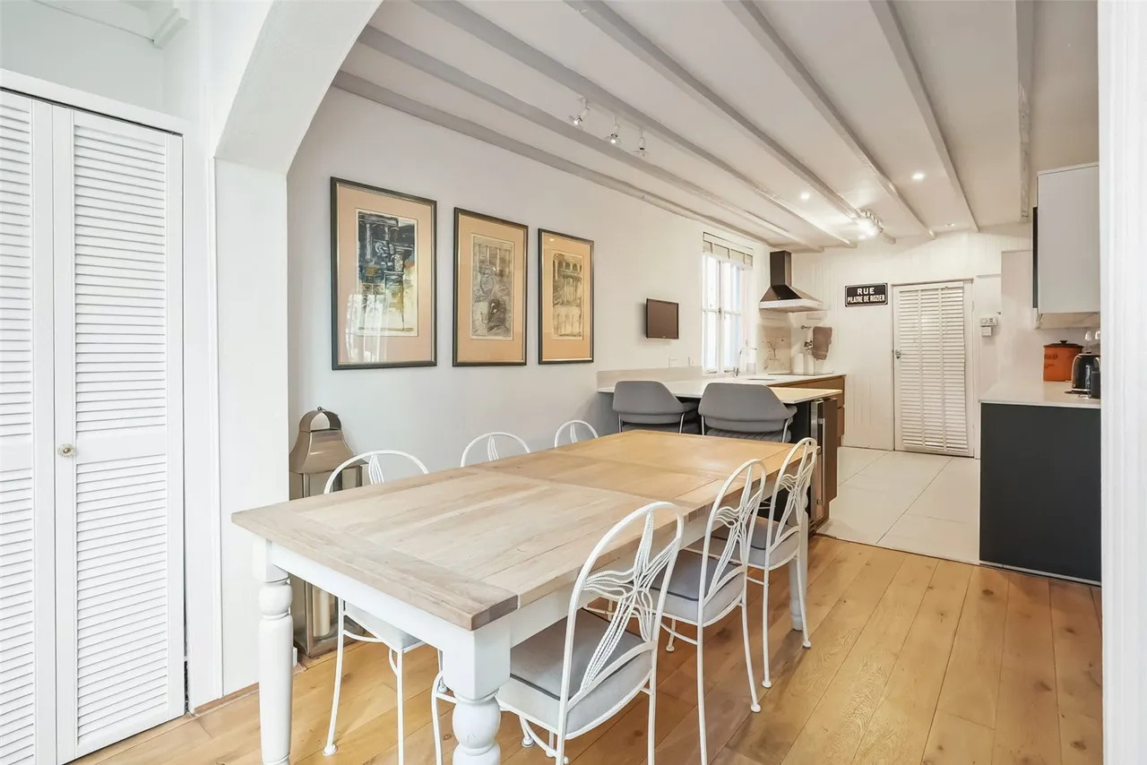 Mervyn Road, Shepperton, TW17 9HG, photo 5