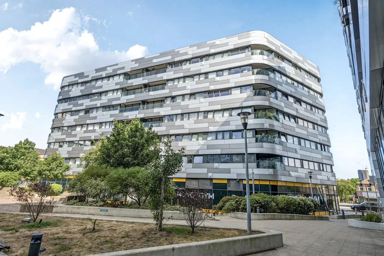 Lambarde Square, SE10, photo 20