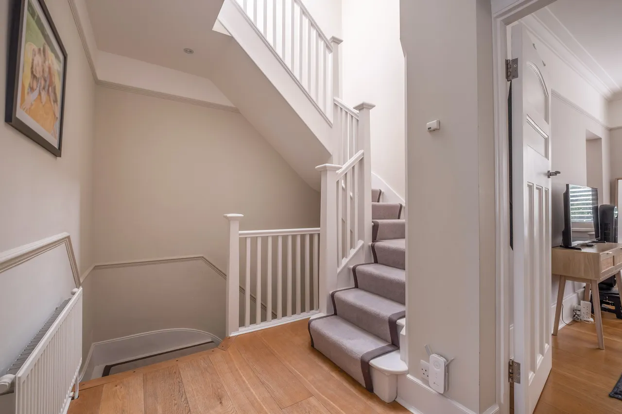 Richmond Park Road, London, SW14, photo 10