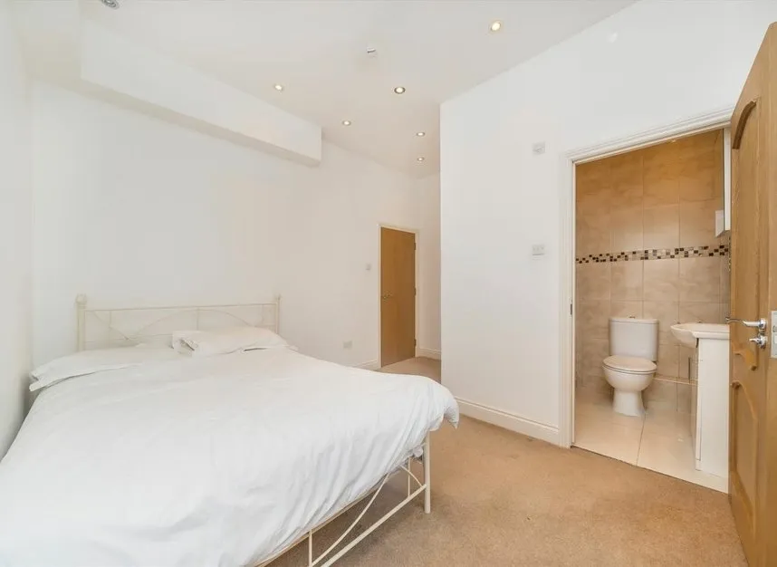 Horn Lane, Acton, W3, photo 4