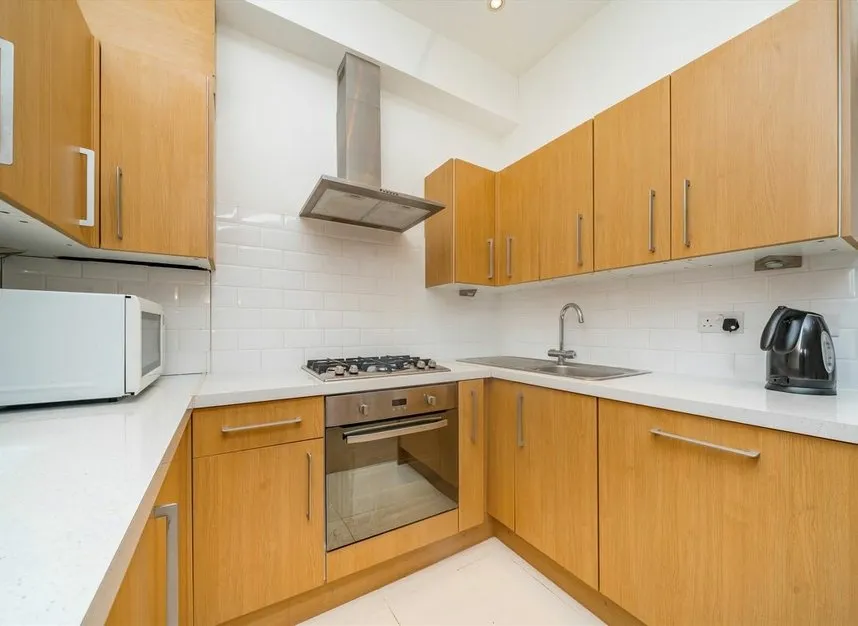 Horn Lane, Acton, W3, photo 3