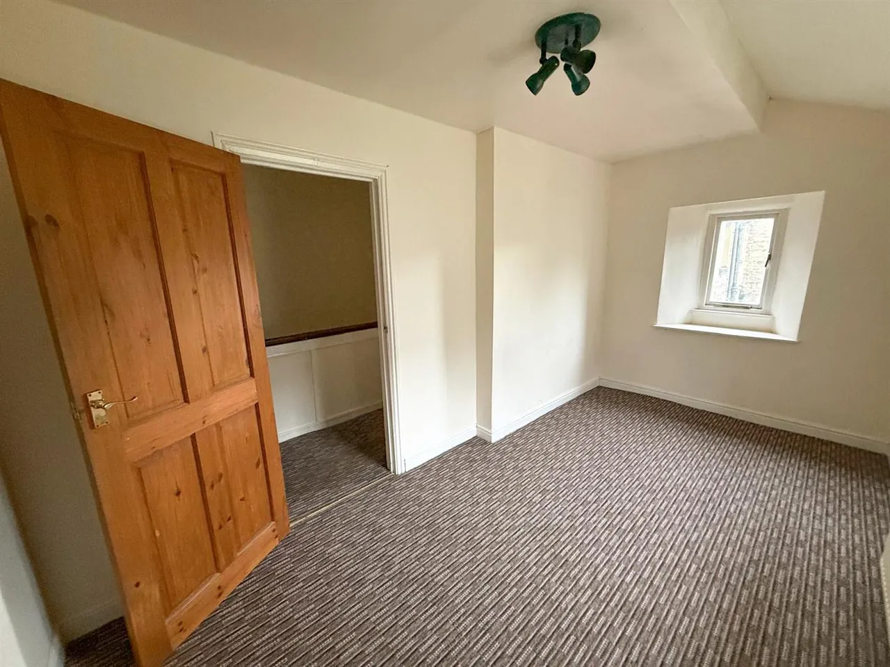 St. Johns Street, Silsden, BD20 0ES, photo 7