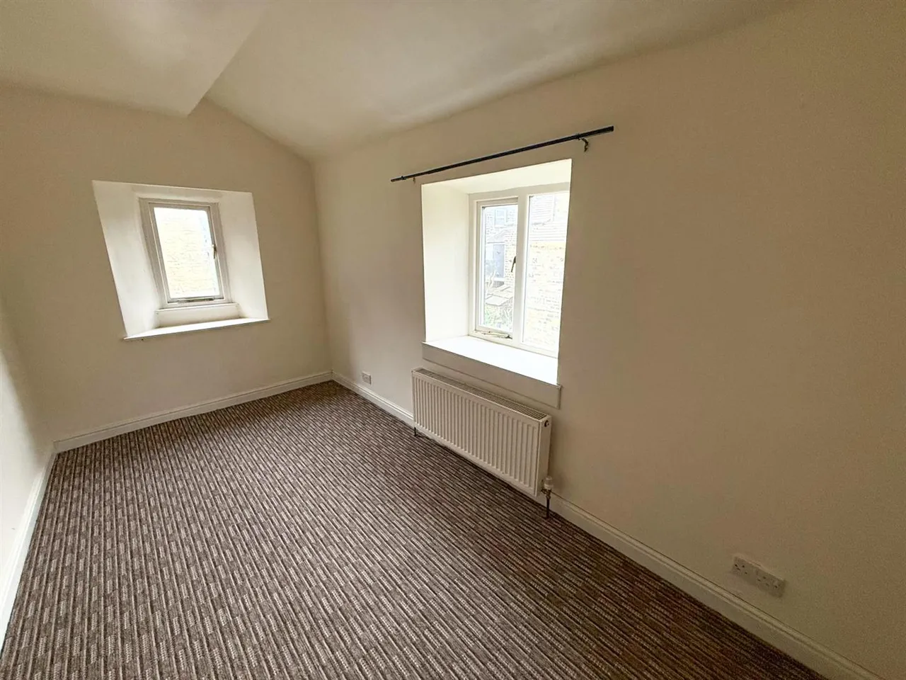 St. Johns Street, Silsden, BD20 0ES, photo 8