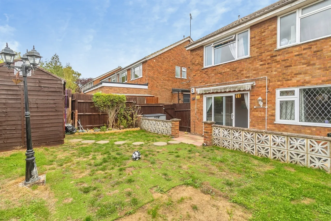 Kinross Crescent, Luton, LU3, photo 11