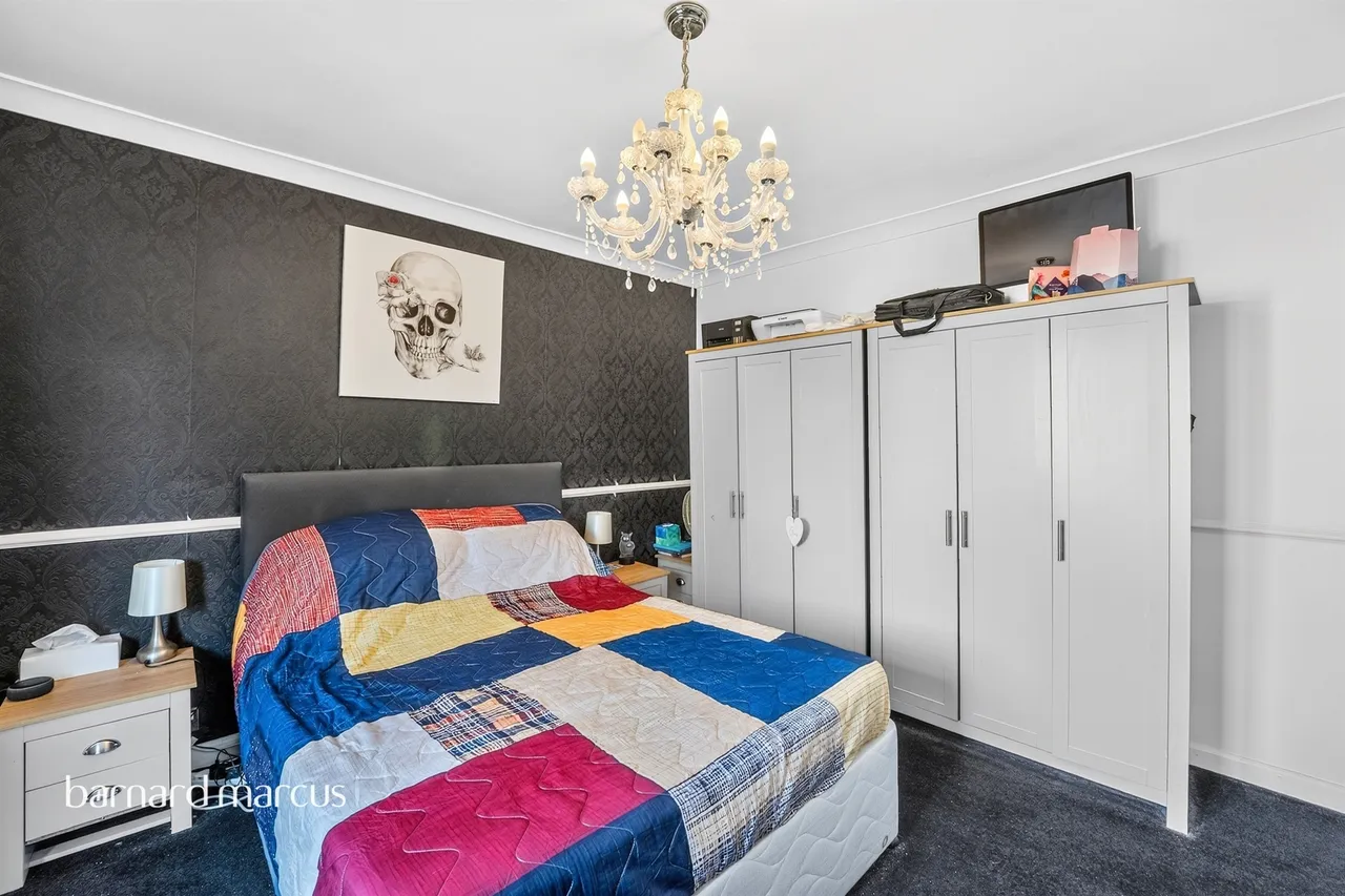 Camomile Avenue, Mitcham, CR4, photo 14