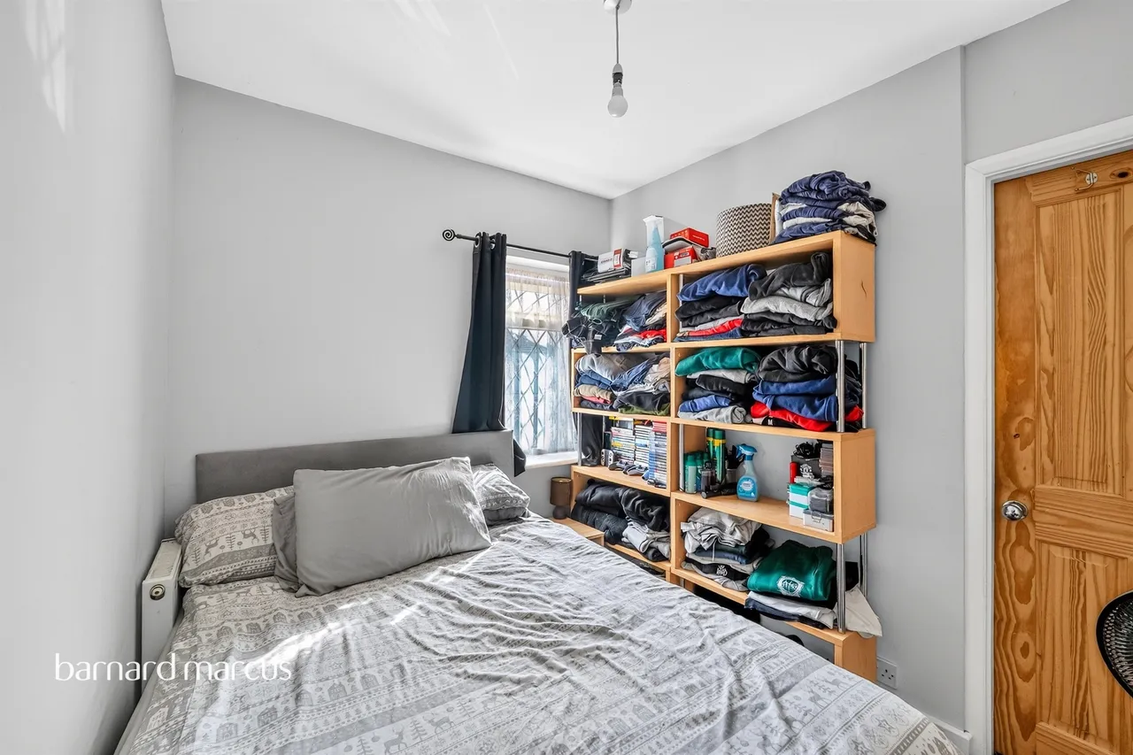 Camomile Avenue, Mitcham, CR4, photo 13