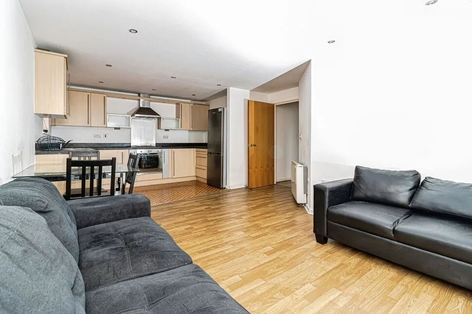 Elmira Way, Salford, M5, photo 6