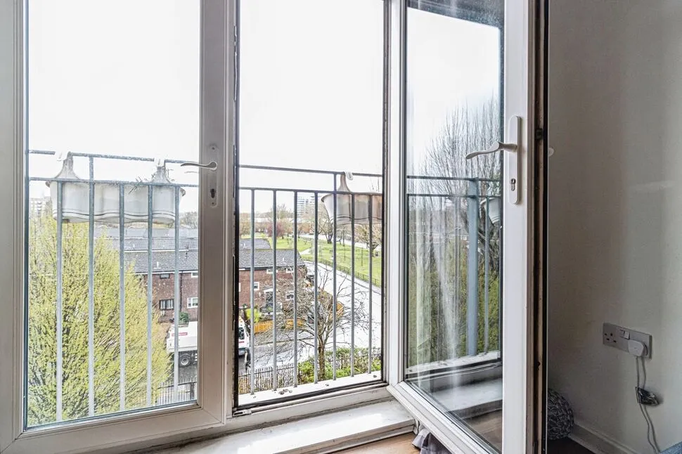 Elmira Way, Salford, M5, photo 4