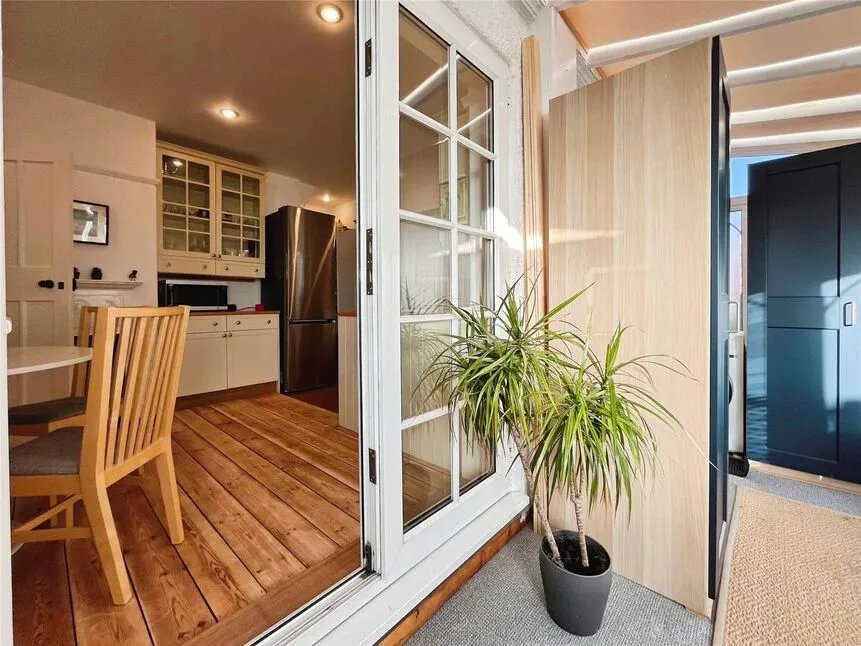 Well Hall Road, London, SE9, photo 5