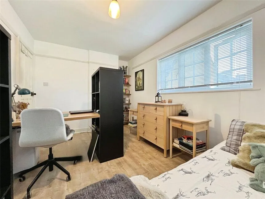 Well Hall Road, London, SE9, photo 25