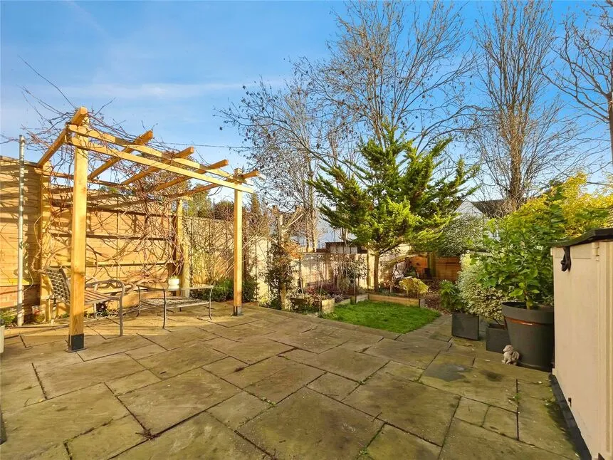Well Hall Road, London, SE9, photo 13