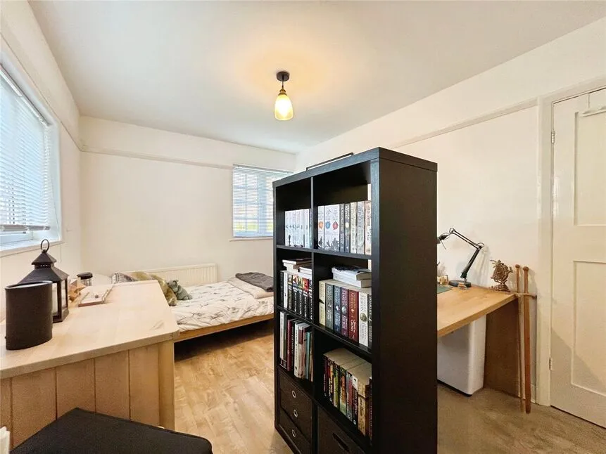 Well Hall Road, London, SE9, photo 11