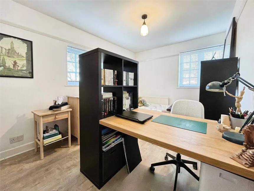 Well Hall Road, London, SE9, photo 18